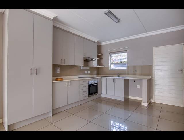 3 BEDROOM DUPLEX TO LET IN FERNDALE